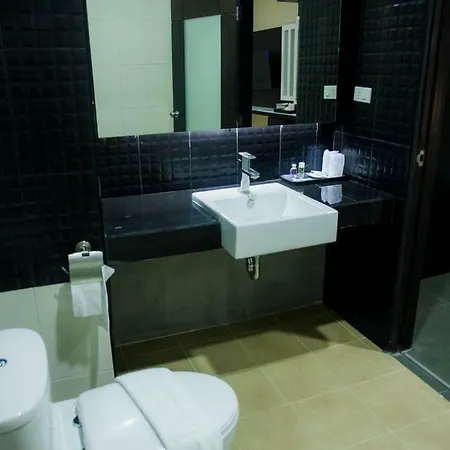 The Harbour Front Hotel Surat Thani Exterior photo