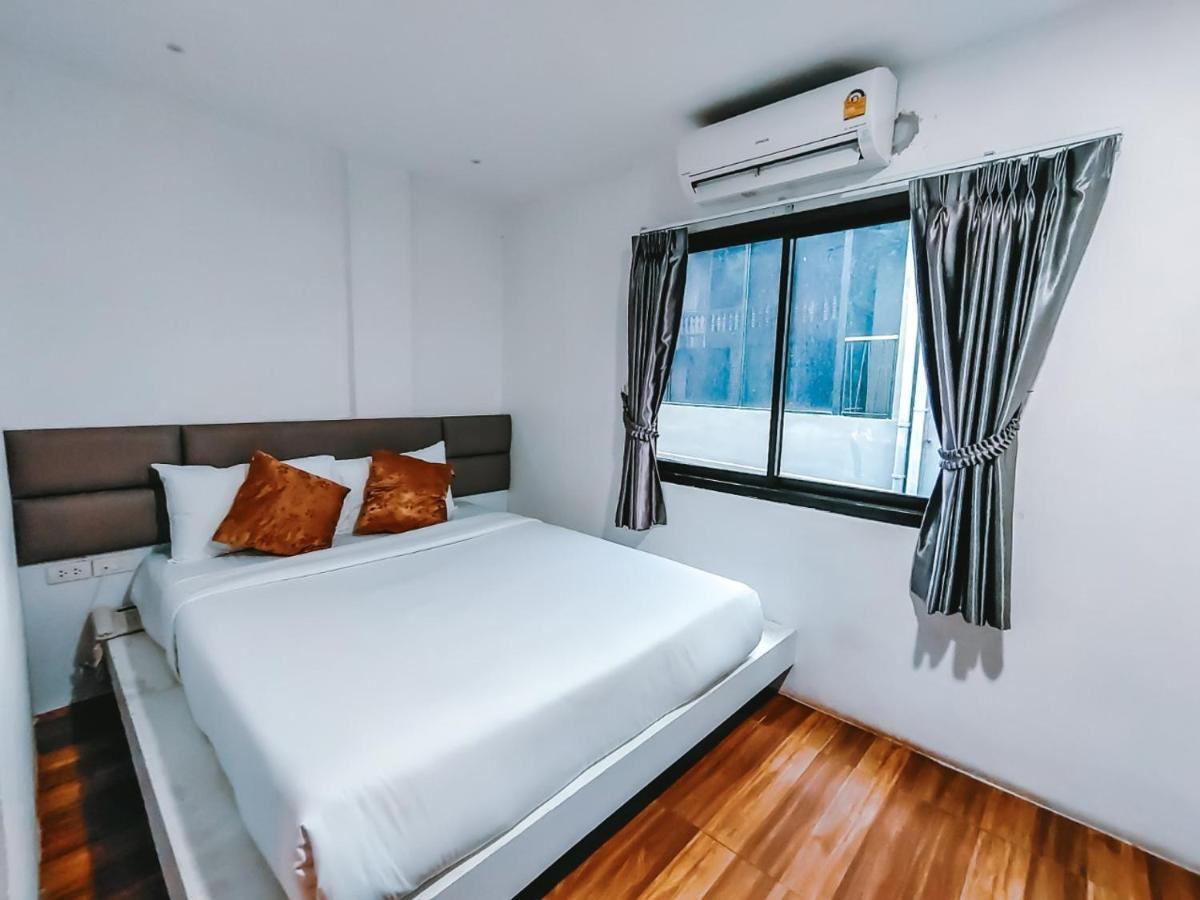 Hotel The Harbour Front Surat Thani